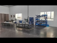 El material utilizado para la fabricación de la piedra es el acero.